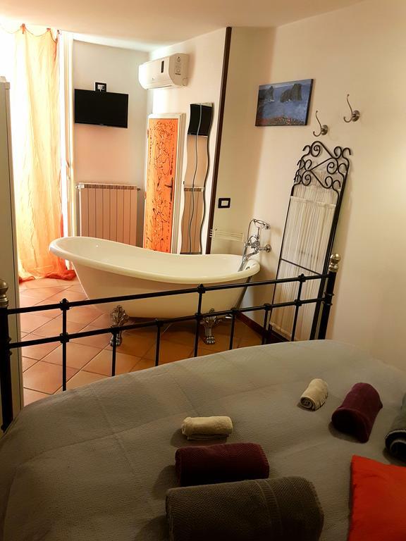 B&B Via Dei Mille Napoli Rom bilde