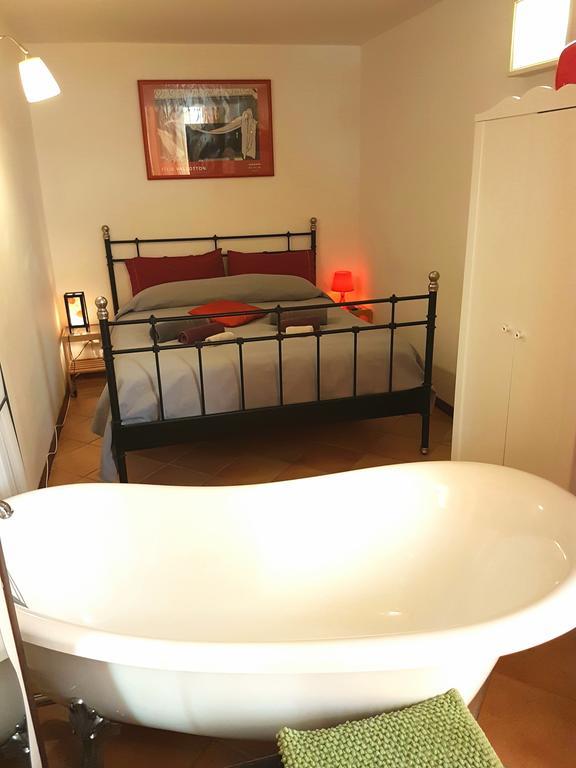 B&B Via Dei Mille Napoli Eksteriør bilde